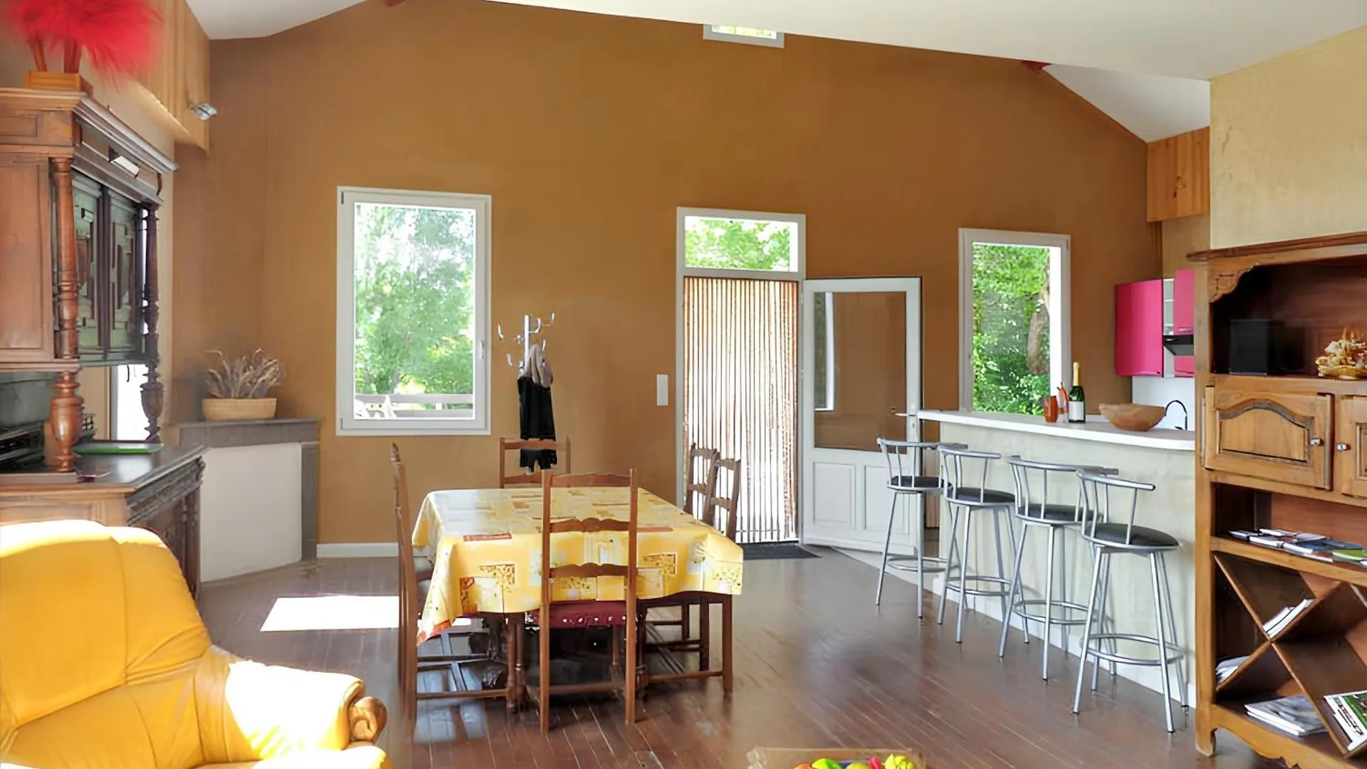 Maison Charmante A Plan-De-Baix Avec Vue Montagne. Holiday home