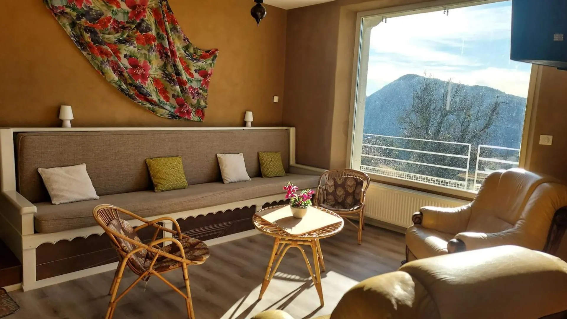 Maison Charmante A Plan-De-Baix Avec Vue Montagne. 0*,