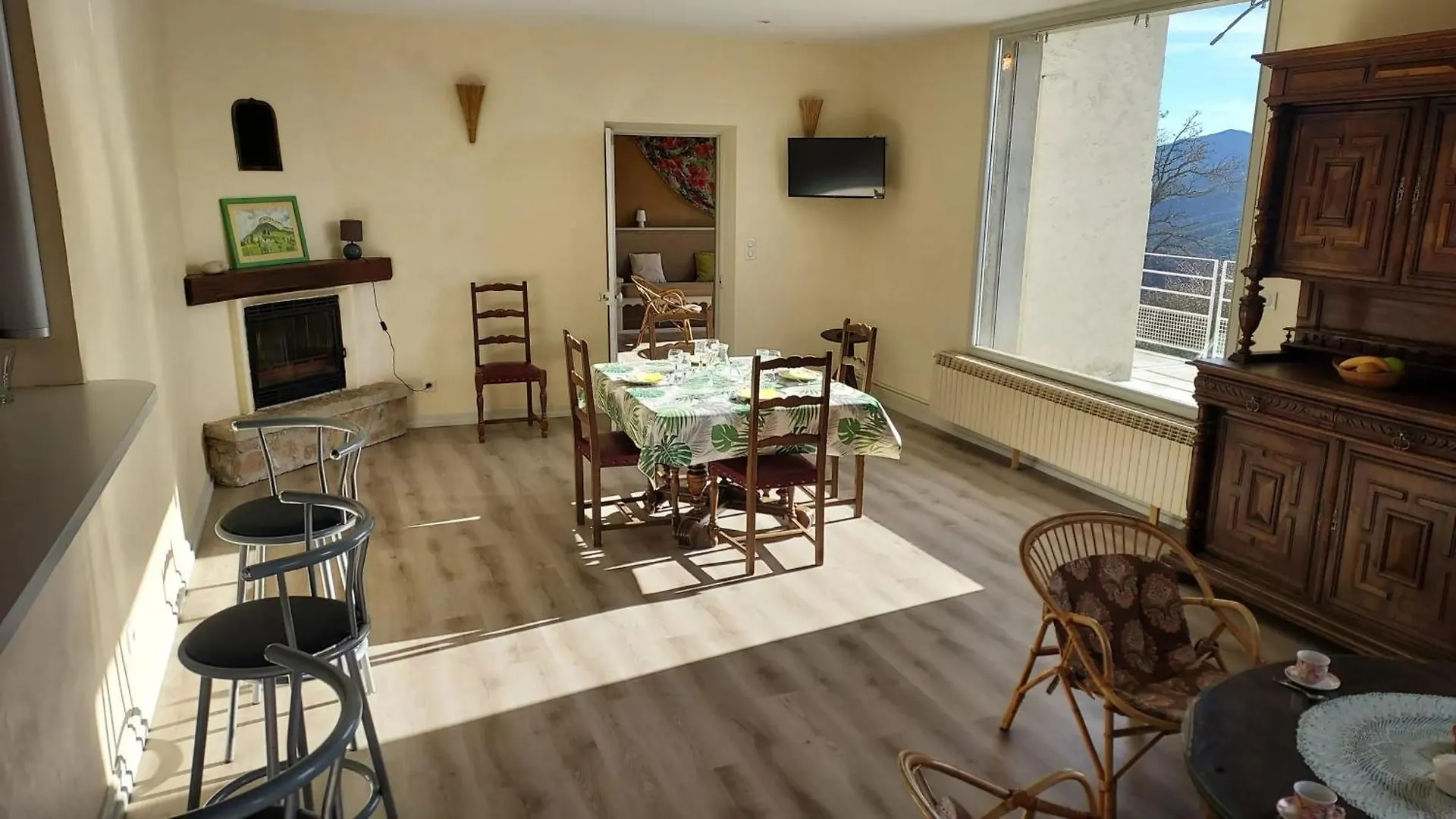 Maison Charmante A Plan-De-Baix Avec Vue Montagne.